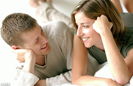 couple-talkingCute